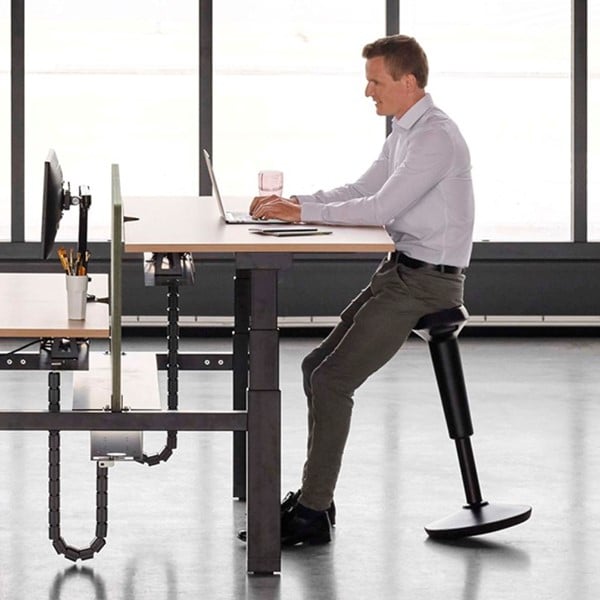 Height adjustable stand sit stool